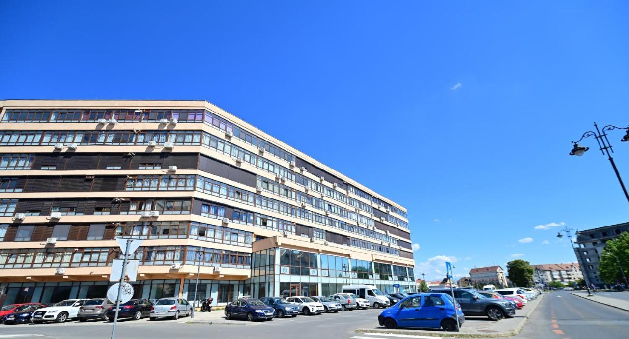Vacation Apartment With Free Parking Sibiu Eksteriør billede